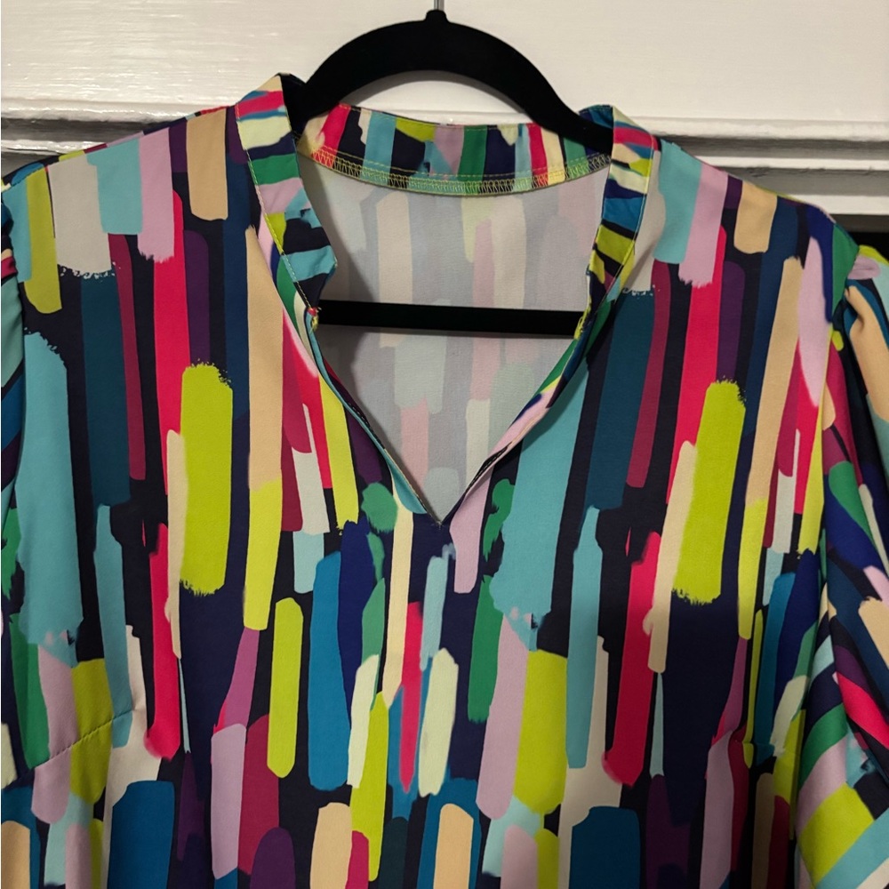 SHEIN Multicolor Abstract Blouse - Picture 6 of 9